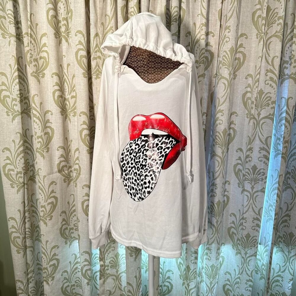 Unbranded Women's Red and White Sweatshirt